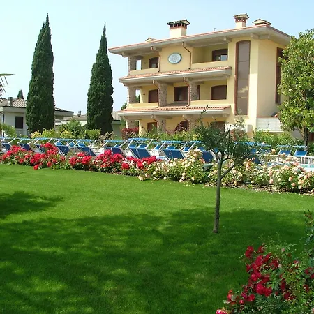 Gardenia Otel 3*