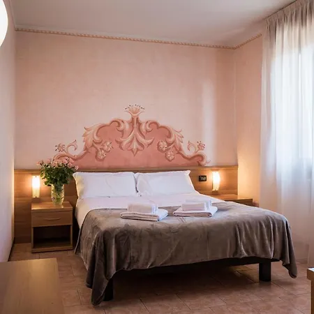 Otel Gardenia 3*